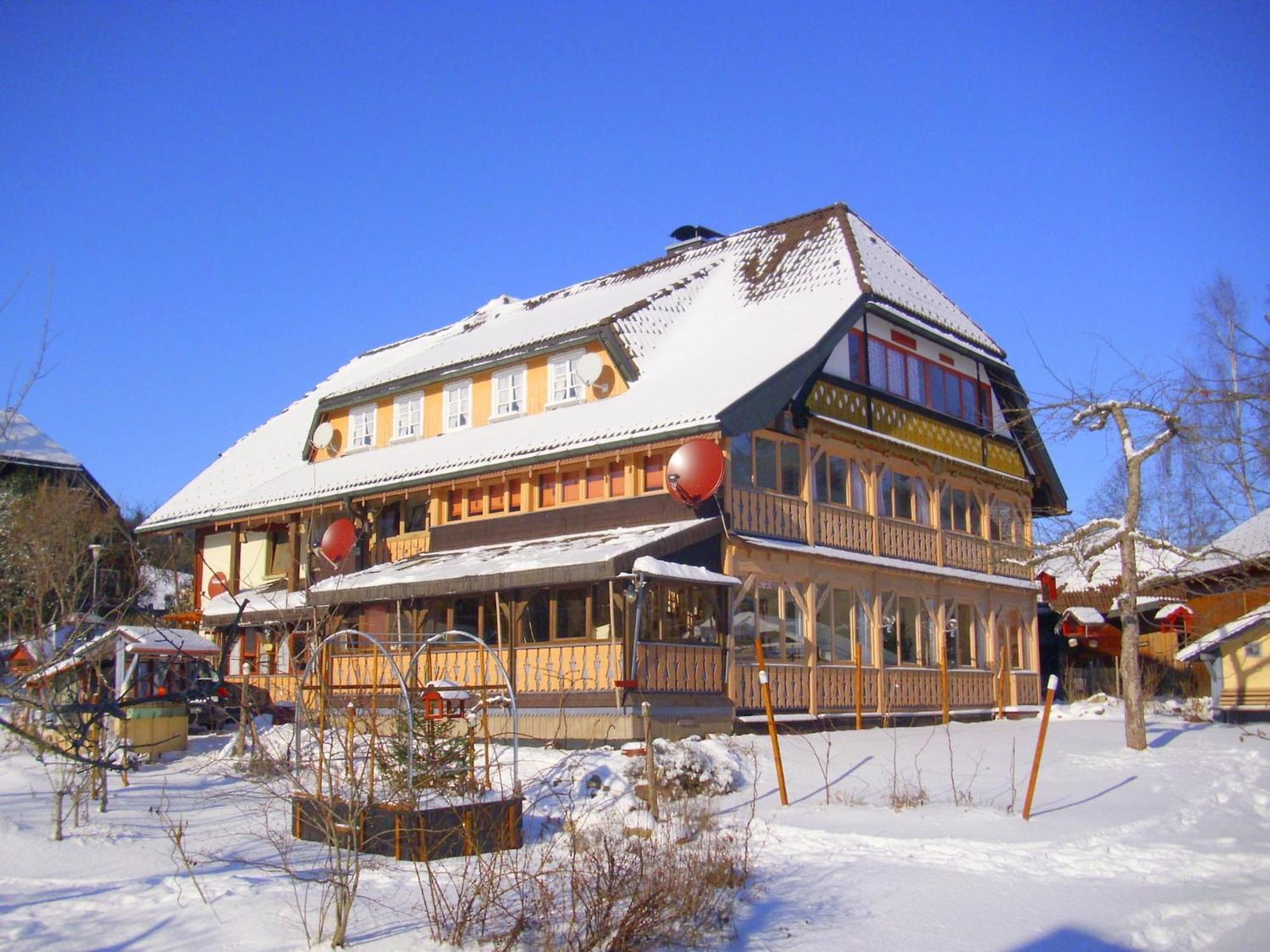 Beautiful Apartment In A Black Forest House With Conservatory Bernau im Schwarzwald Luaran gambar